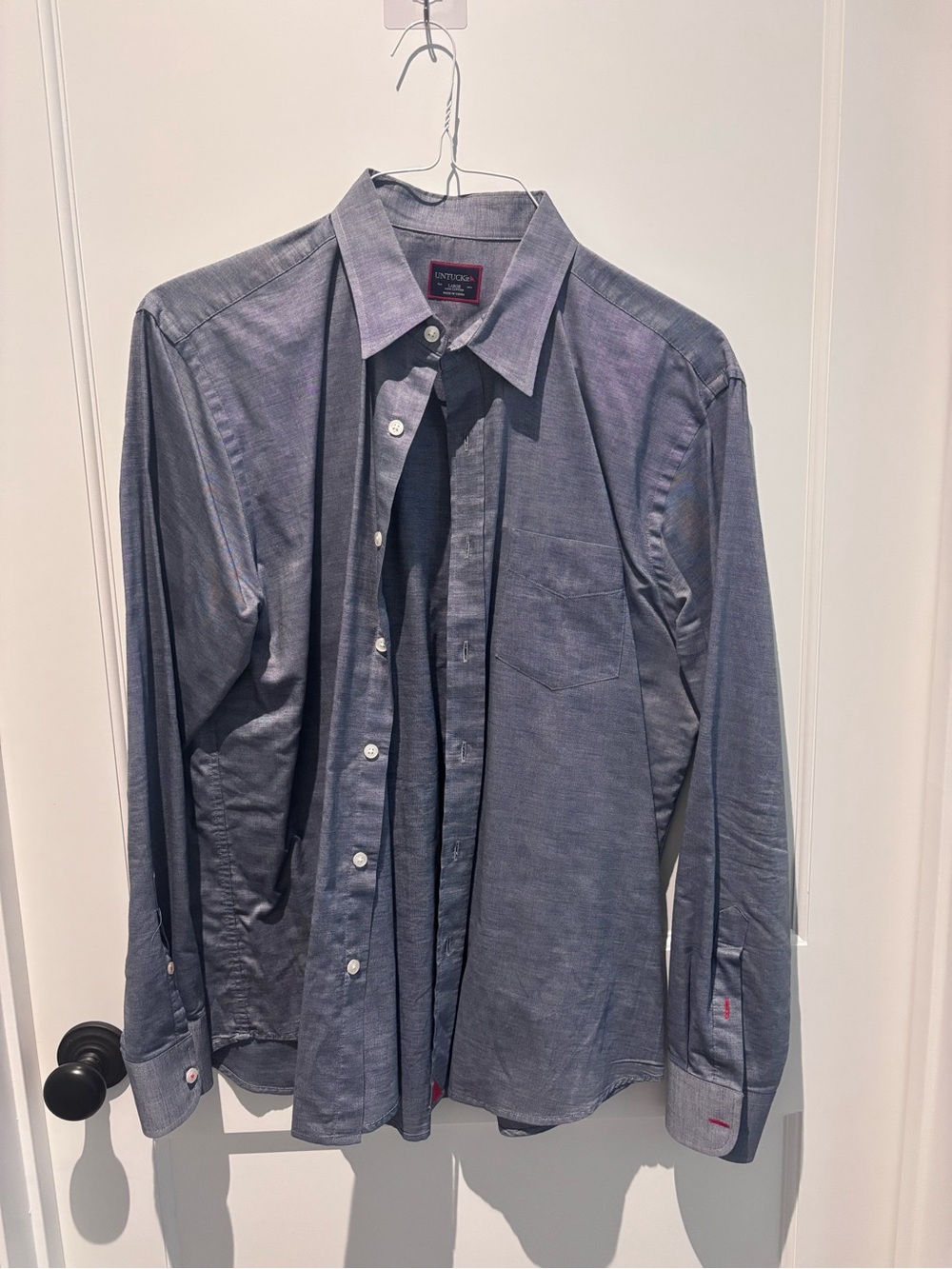 UNTUCKit Men's Long-Sleeve Chambray Button-Down Shirt in Blue